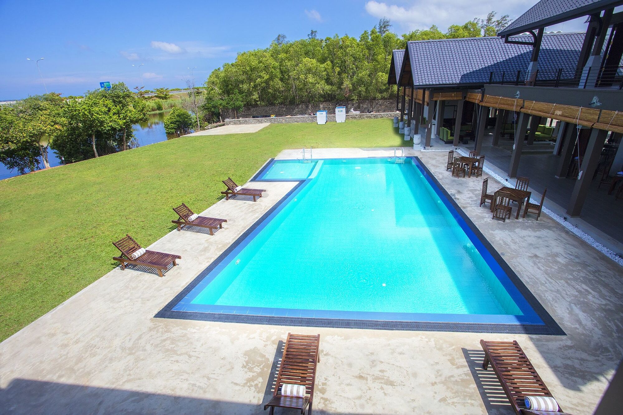 Amora Lagoon Hotel Катунаяка Екстер'єр фото